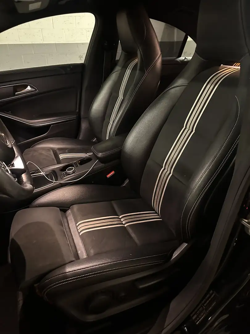 Mercedes-Benz CLA 180 Business Solution AMG - 2