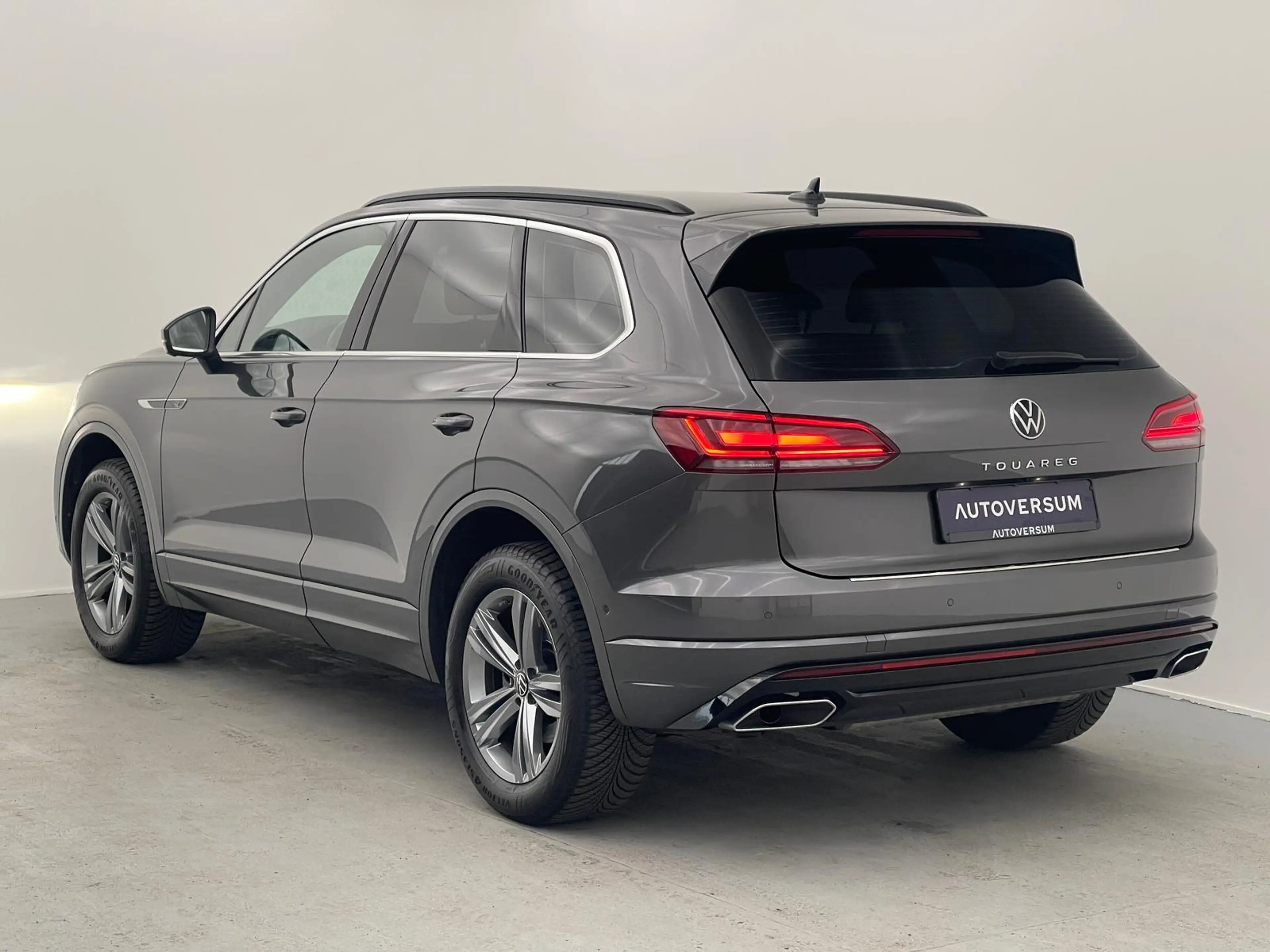 Volkswagen Touareg TDI R-Line 4Motion LED*ACC*360°*VIRT*MEM — photo 10