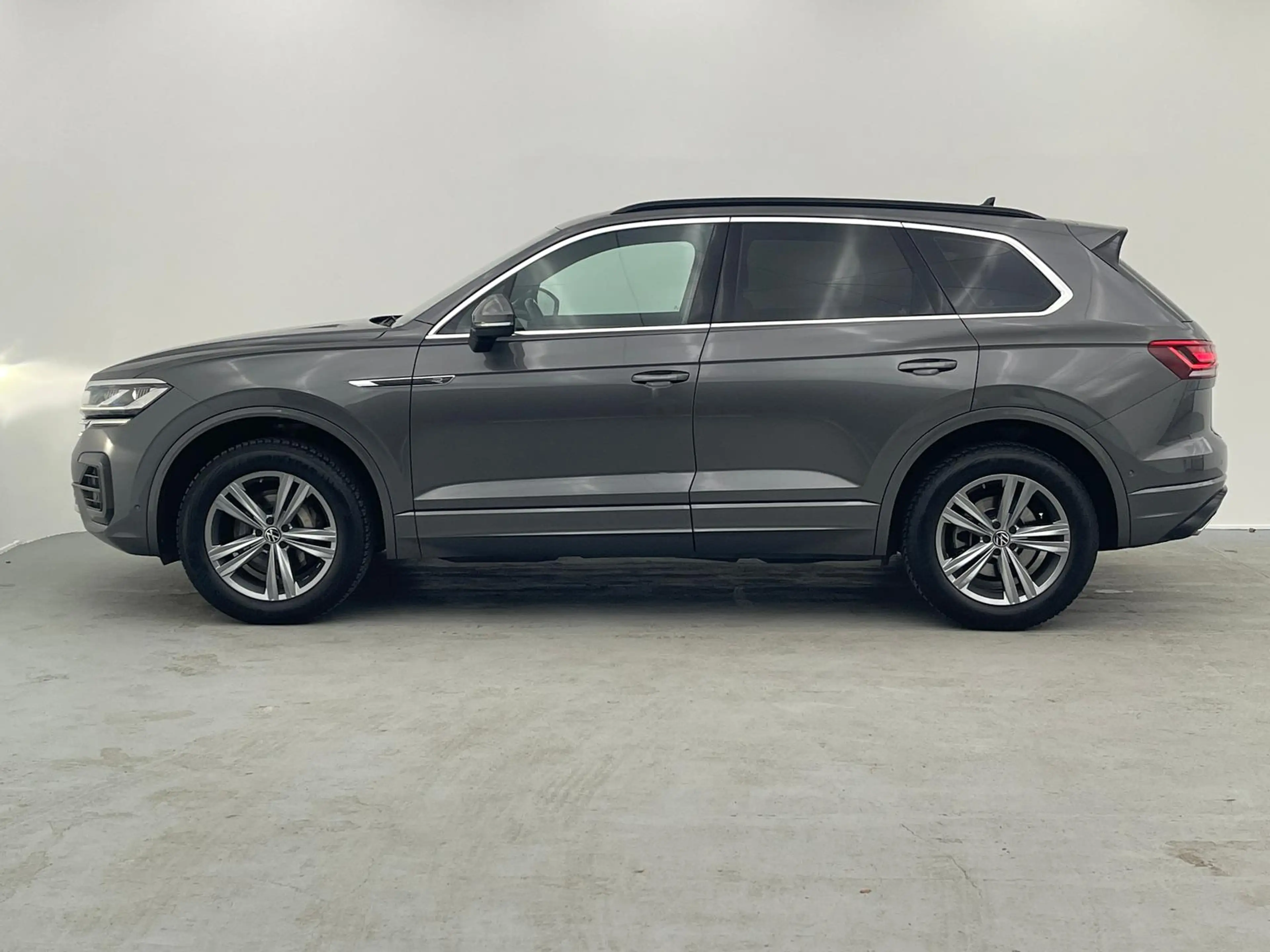 Volkswagen Touareg TDI R-Line 4Motion LED*ACC*360°*VIRT*MEM — photo 11
