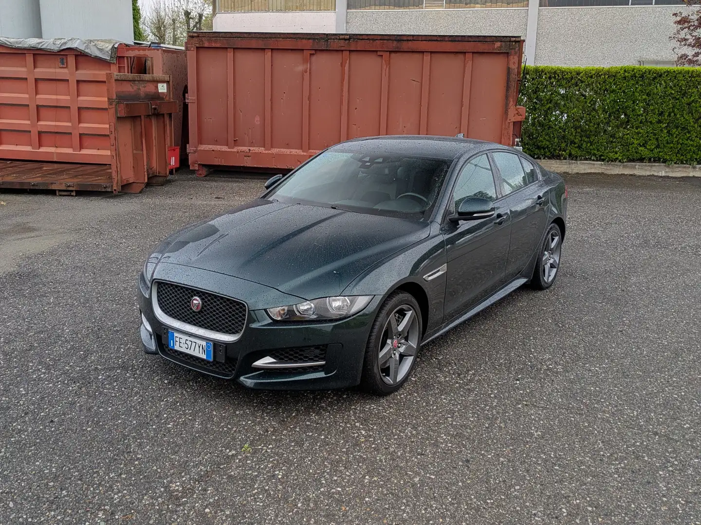Jaguar XE XE 2.0d R-Sport awd 180cv auto Green - 2