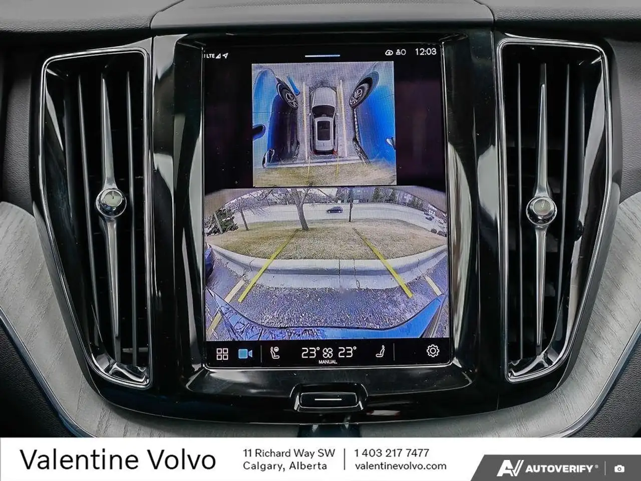 Volvo XC60 снимка Volvo XC60