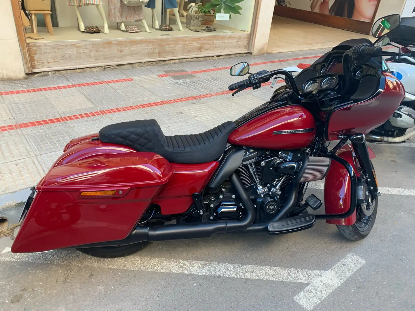 Harley-Davidson Road Glide Special Rojo - 1