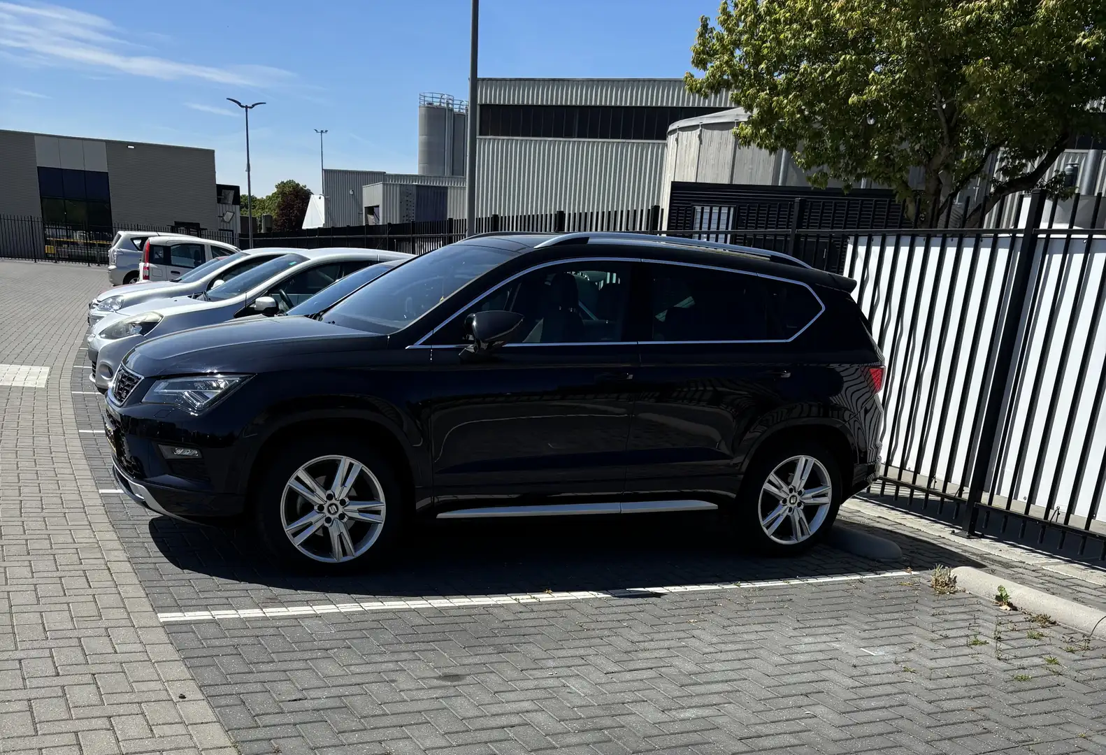 SEAT Ateca 1.5 TSI FR BnsInt Zwart - 2