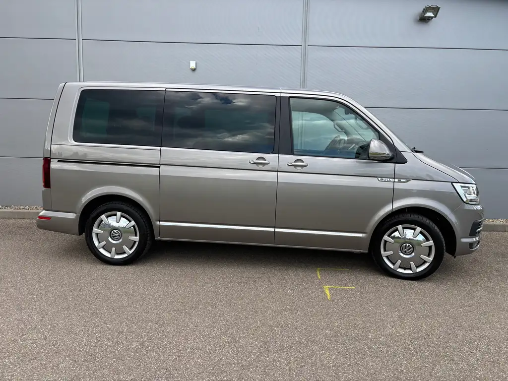 Volkswagen T6 Multivan 2018 из Европы — купить под ключ