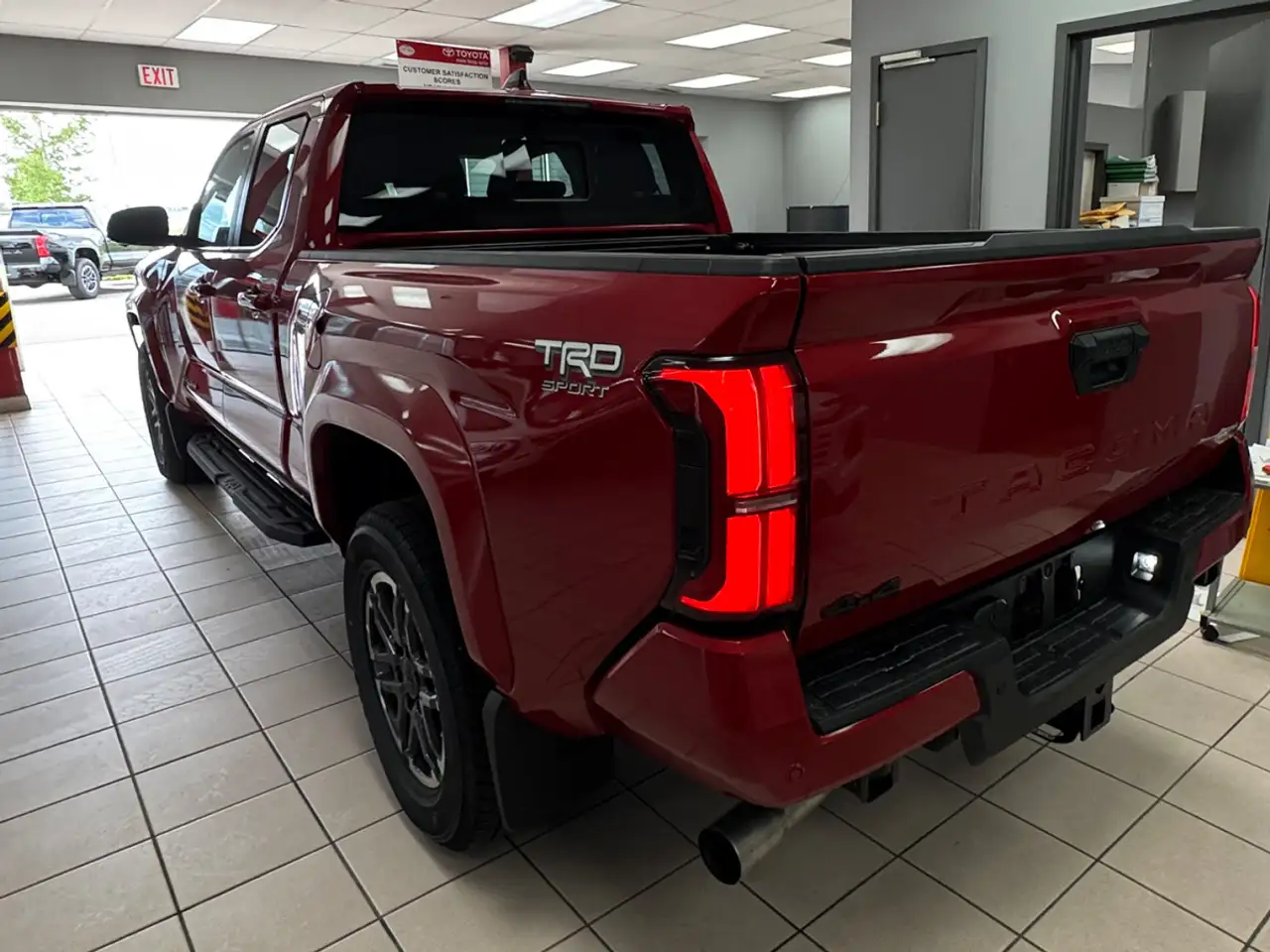 Toyota Tacoma снимка Toyota Tacoma
