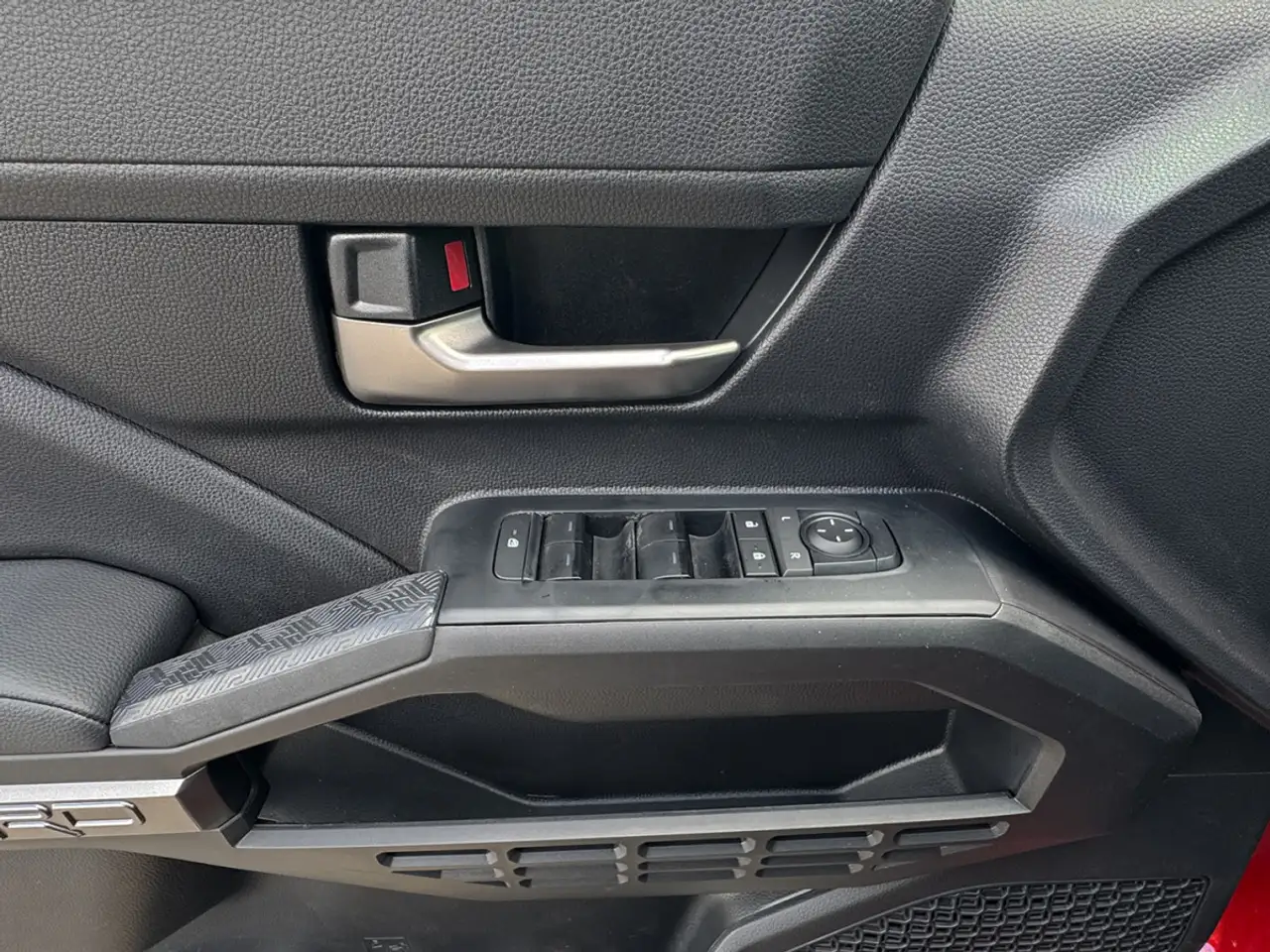Toyota Tacoma снимка Toyota Tacoma