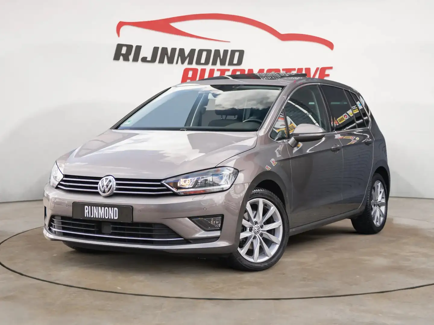 Volkswagen Golf Sportsvan 1.4 TSI Highline Pano|Dsg|Navi|Lichte schade| Grijs - 1