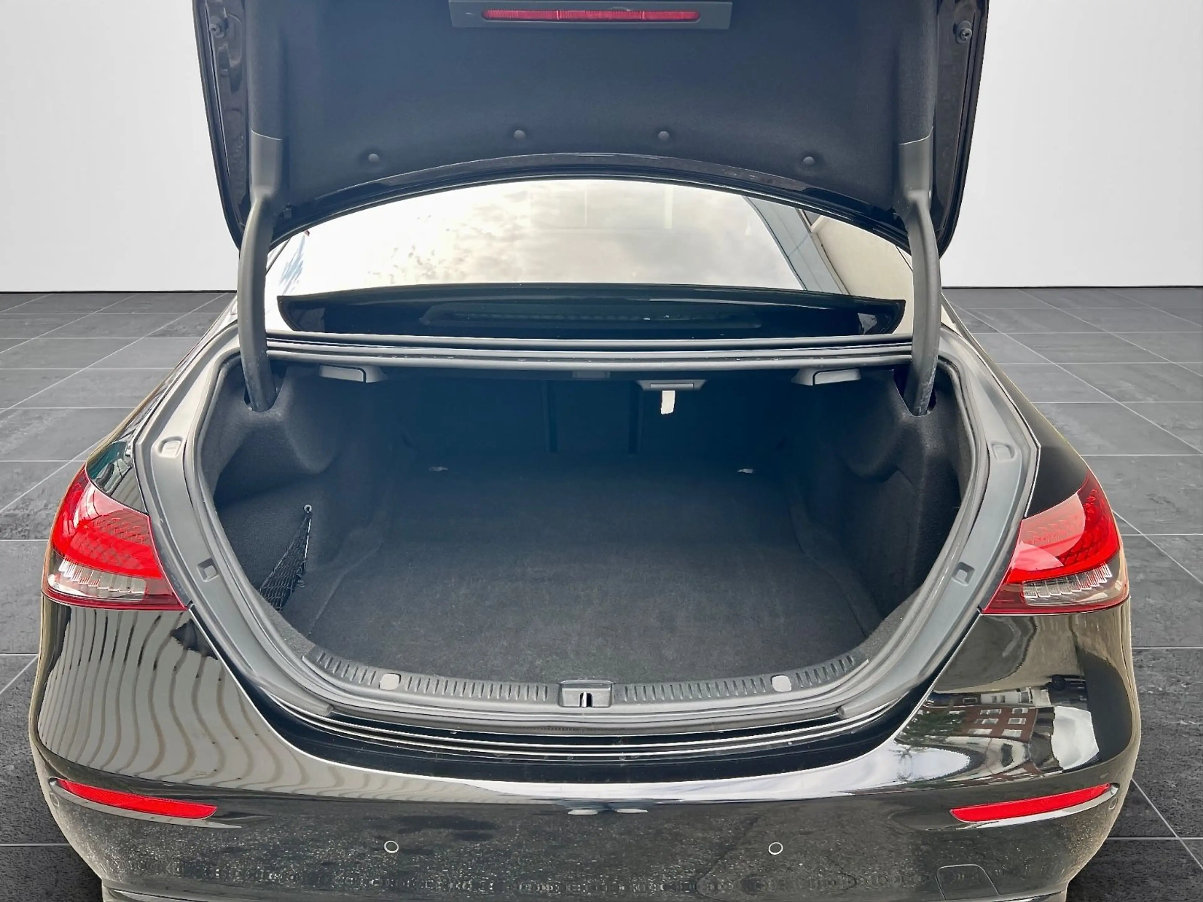 Mercedes-Benz E 400 d 4M*DISTRONIC*SCHIEBEDACH*MEMORY* — photo 9