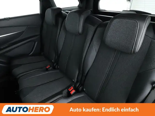 Peugeot 5008 view 14