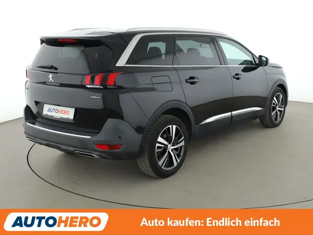 Peugeot 5008 view 6