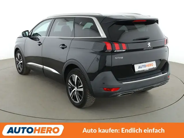 Peugeot 5008 view 4