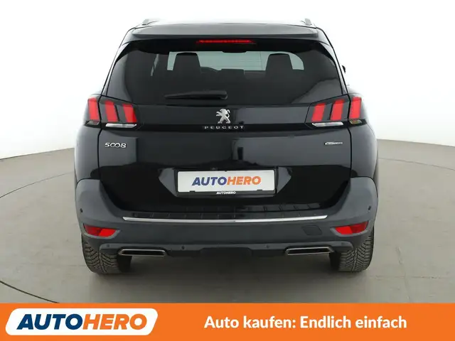 Peugeot 5008 view 5