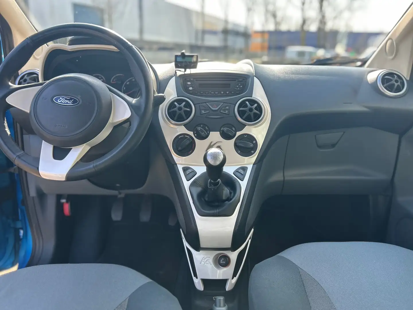 Ford Ka/Ka+ 1.2 Titanium X Blauw - 2