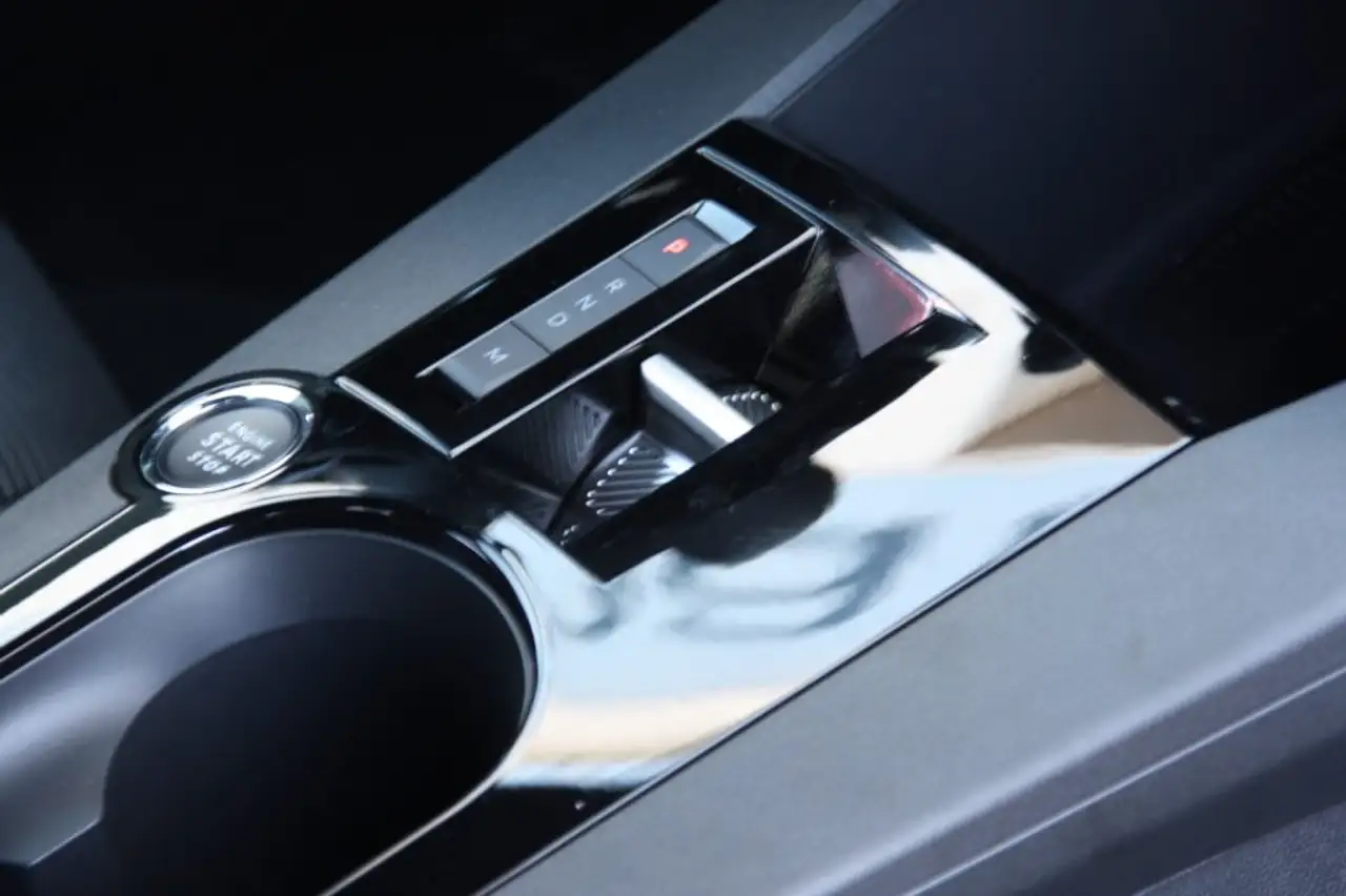 Lancia Ypsilon 2026 — фото 13