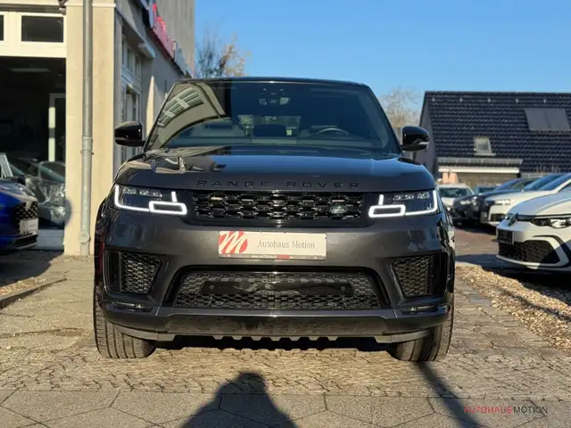 Land Rover Range Rover Sport view 3