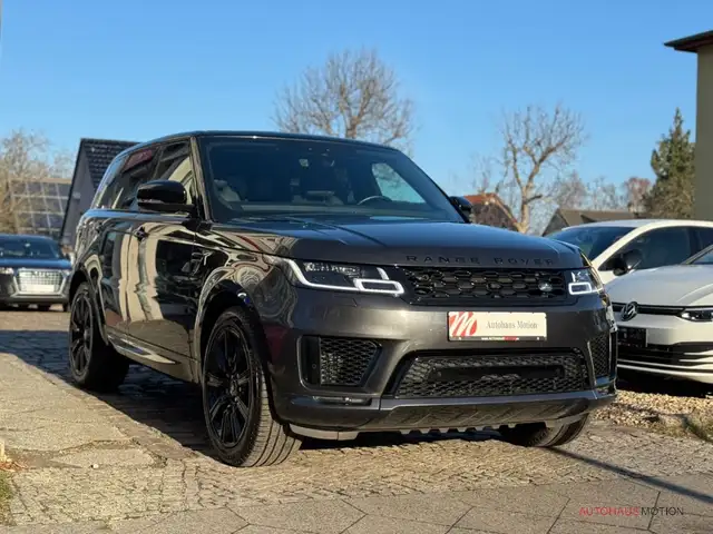 Land Rover Range Rover Sport view 4