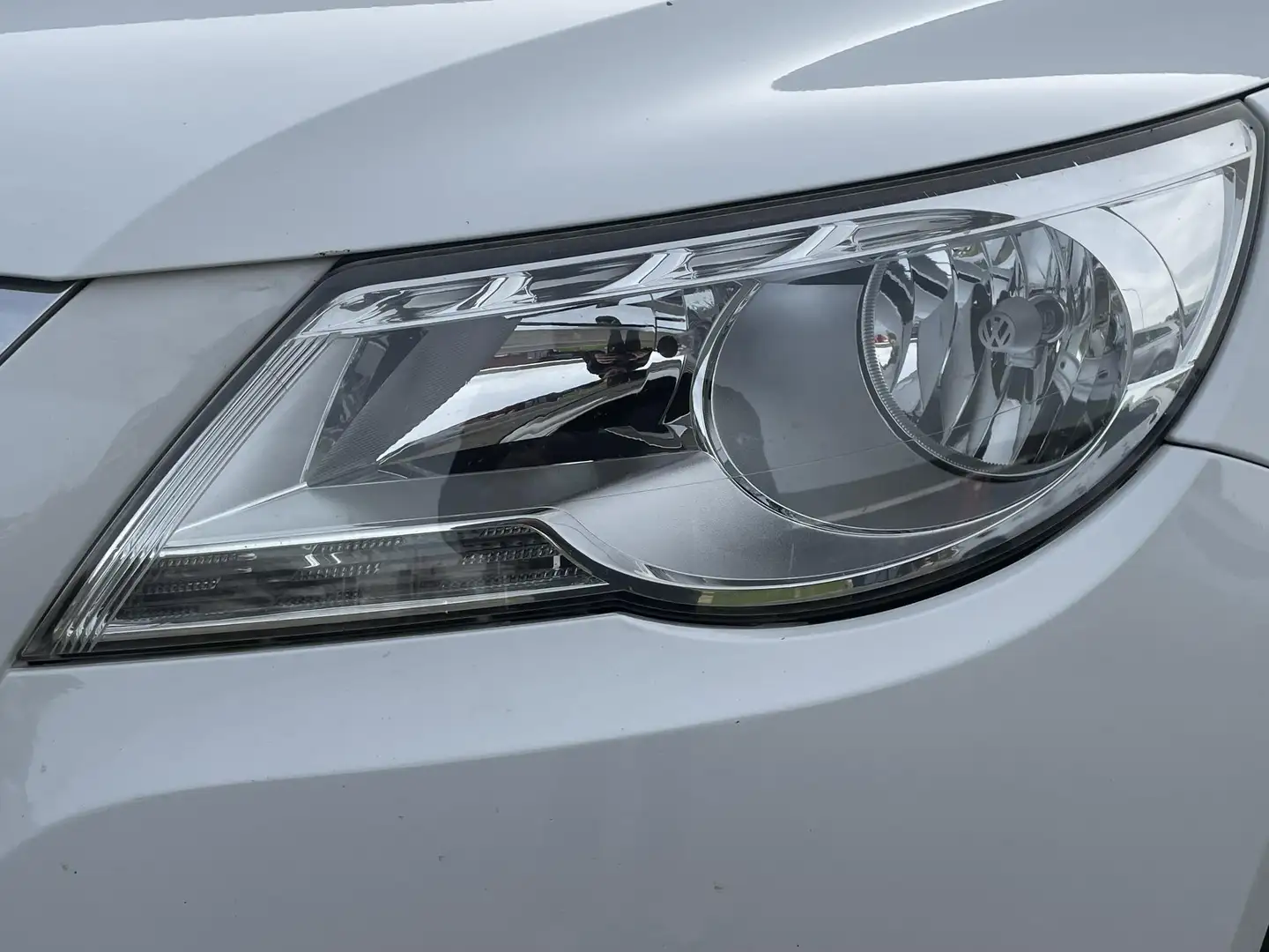 Volkswagen Tiguan 1.4 TSI Sport&Style - Navigatie - Lederen bekledin Wit - 2