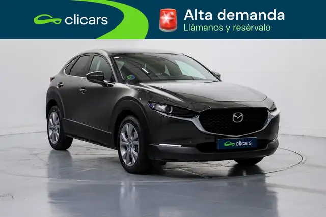 Mazda CX-30 view 3