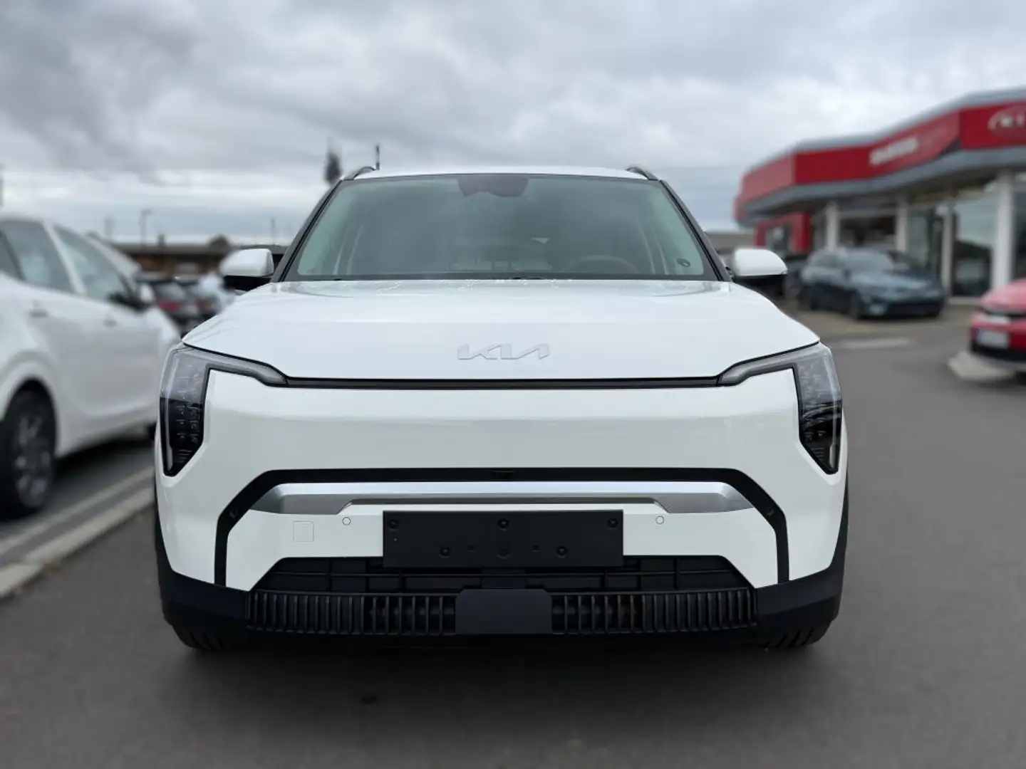 Kia EV3 58,3-kWh FWD Earth UVP 44.109 EUR Weiß - 2
