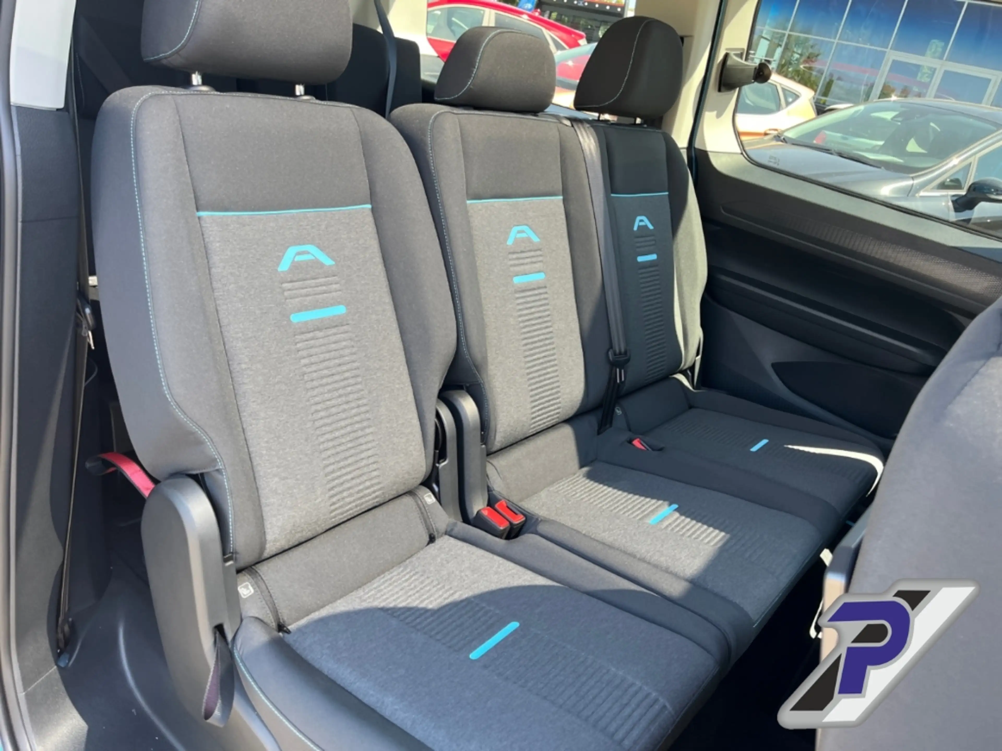 Ford Tourneo Connect Active 2.0 EcoBlue Doppelschiebetür Panoramadach K — photo 6
