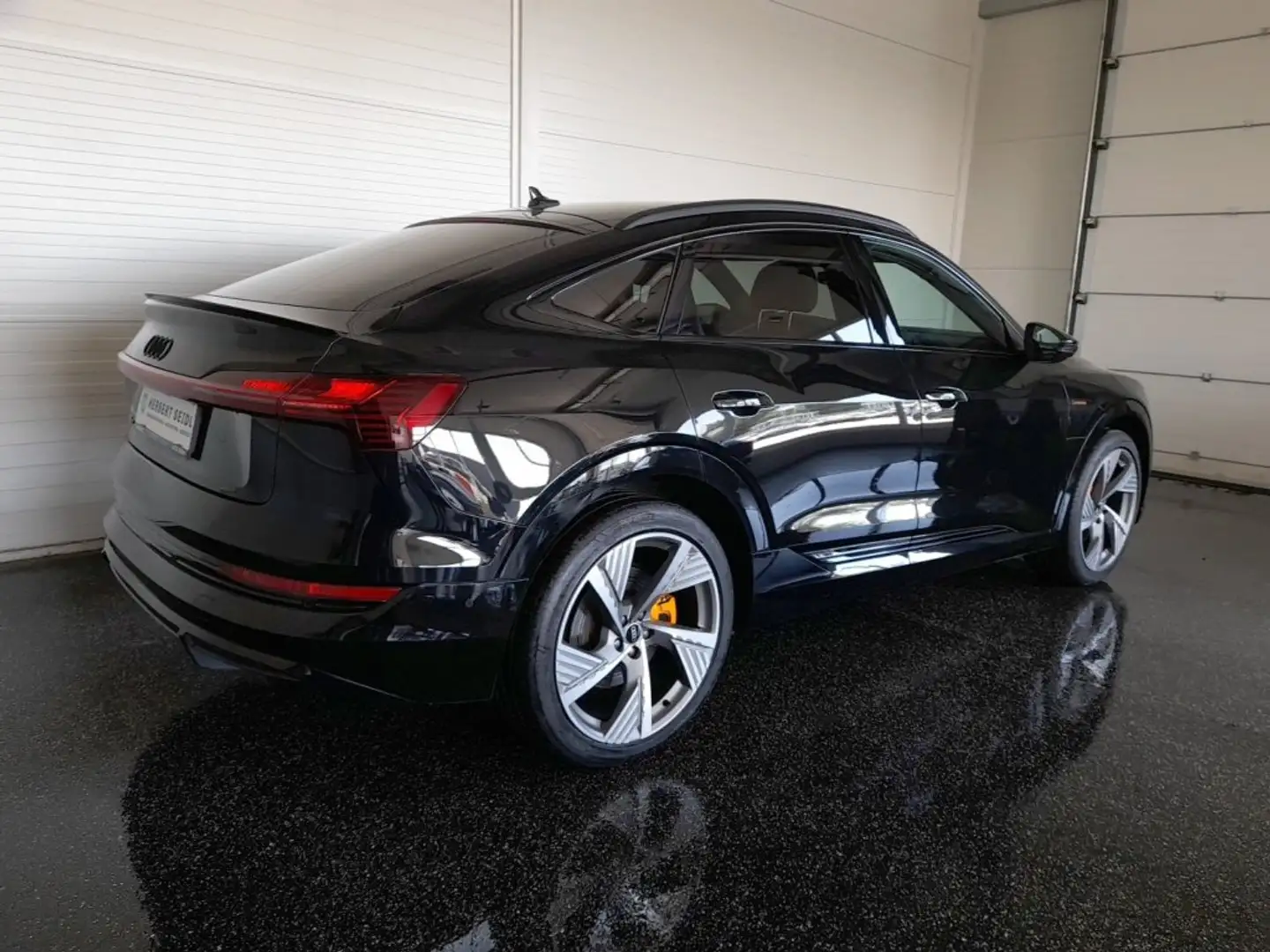 Audi e-tron SB 55 quattro S-LINE BLACK EDITION *NP: € 117.524,- / 22 ZOLL / LEDER MIT MEMORY / HEAD-UP & NACHTSICHT / AHV & KAMERA* Schwarz - 2
