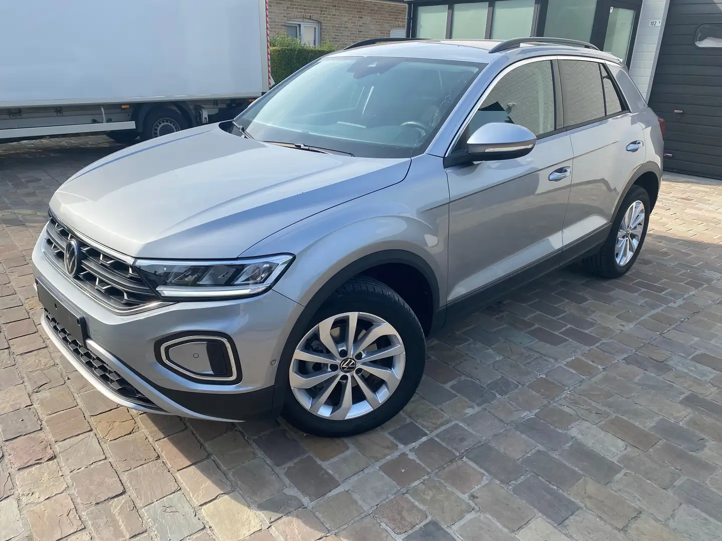 Volkswagen T-Roc 1.5 TSI OPF DSG GOAL Argent - 1