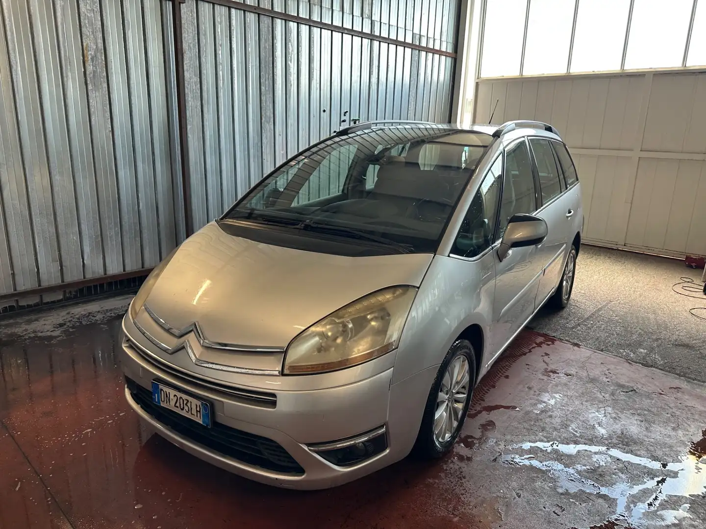 Citroen C4 Grand Picasso 1.6 HDi 110 FAP Elegance Gris - 1