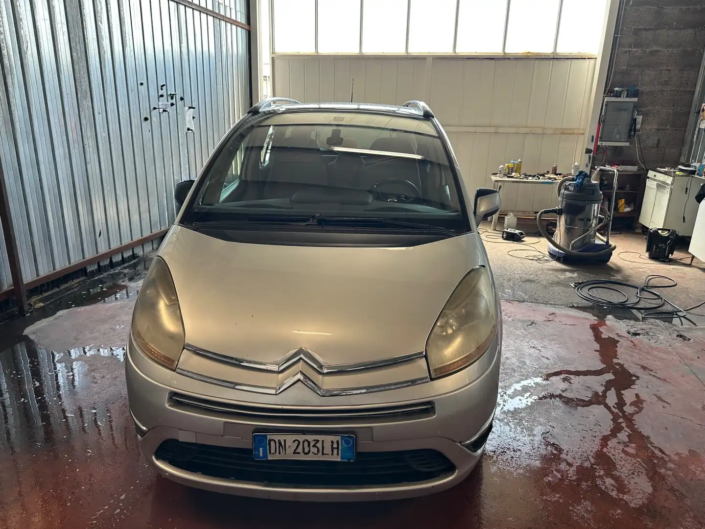 Citroen C4 Grand Picasso 1.6 HDi 110 FAP Elegance Gris - 2