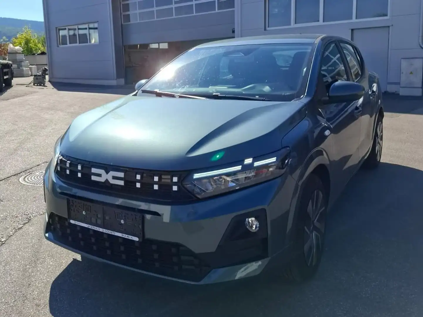 Dacia Sandero Expression TCe 100 6-Gang Grün - 2