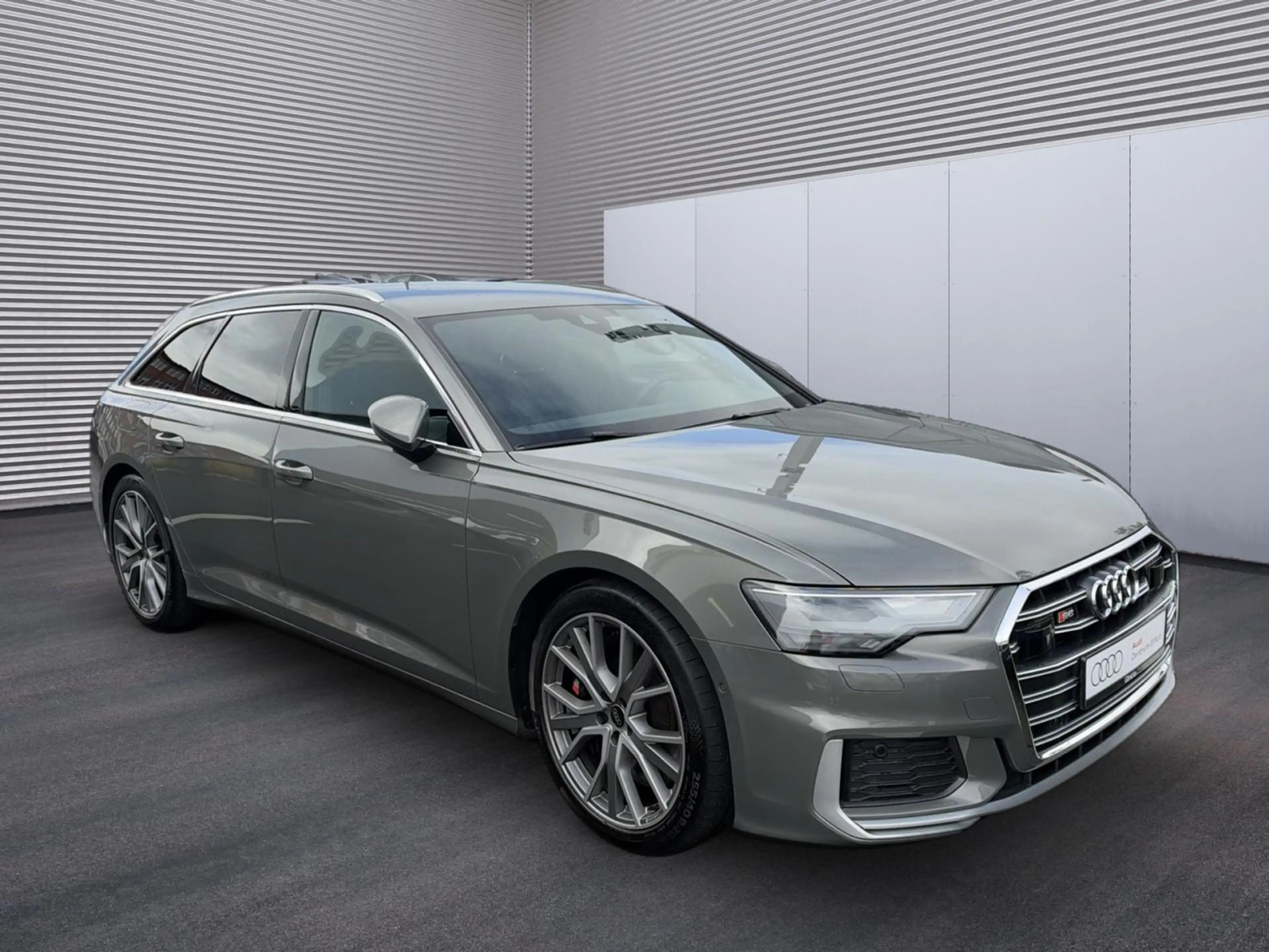 Audi S6 Avant 3.0 TDI quattro tiptronic Rückfahrkamer — photo 3