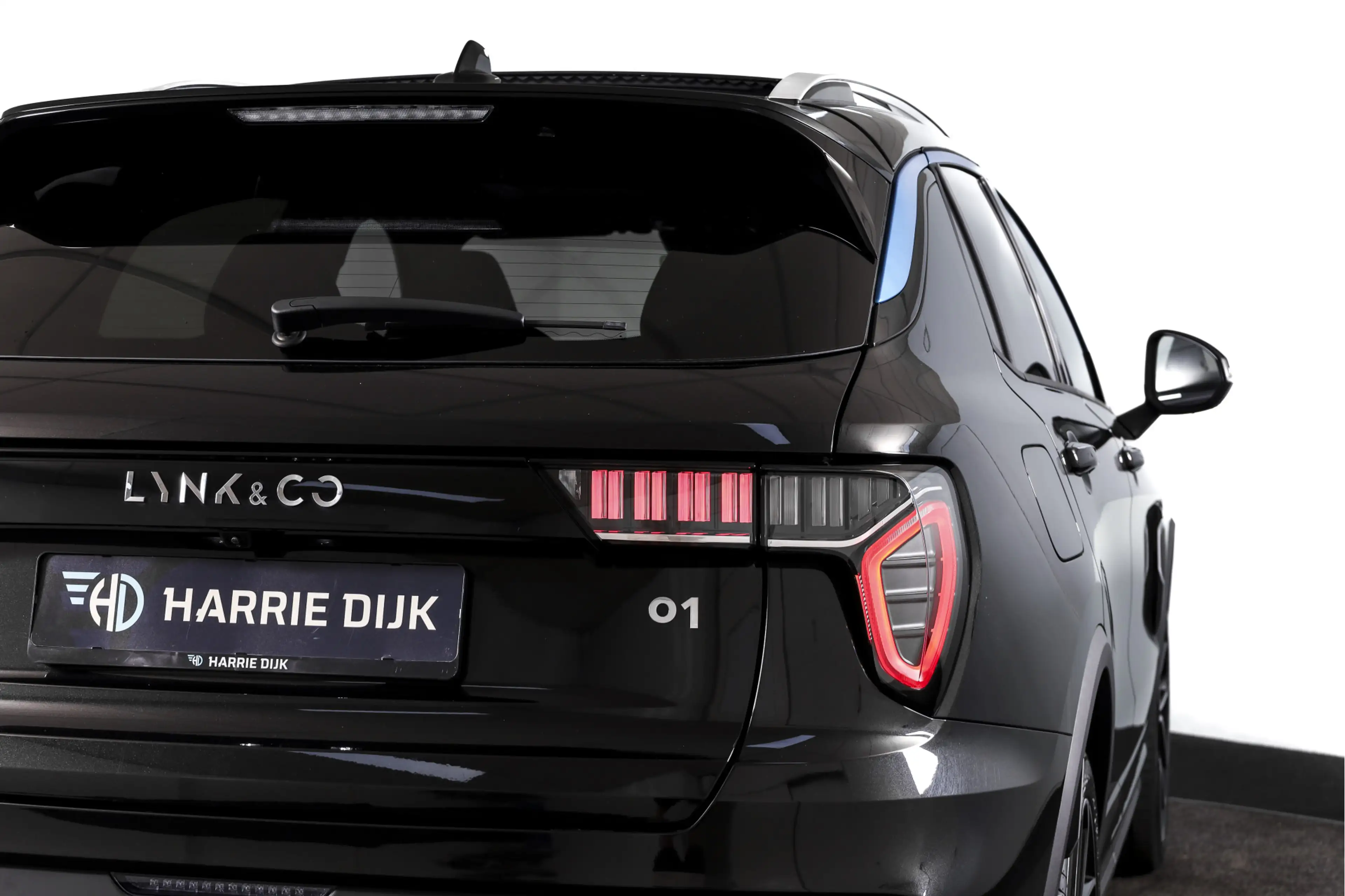 Lynk & Co 01 1.5 PHEV 261PK MY23 | Donkere hemel | 360 Camera | — photo 15