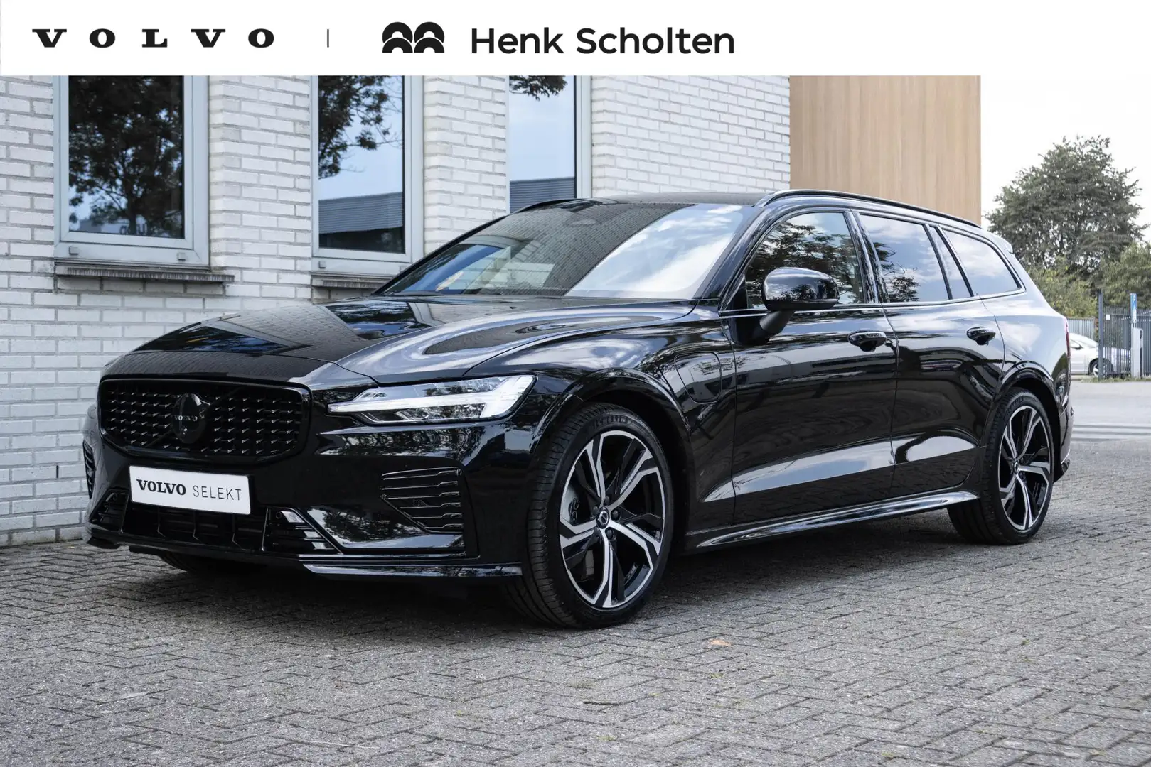 Volvo V60 T8 Automaat Twin Engine AWD Aut Ultimate Dark | Pr Noir - 1