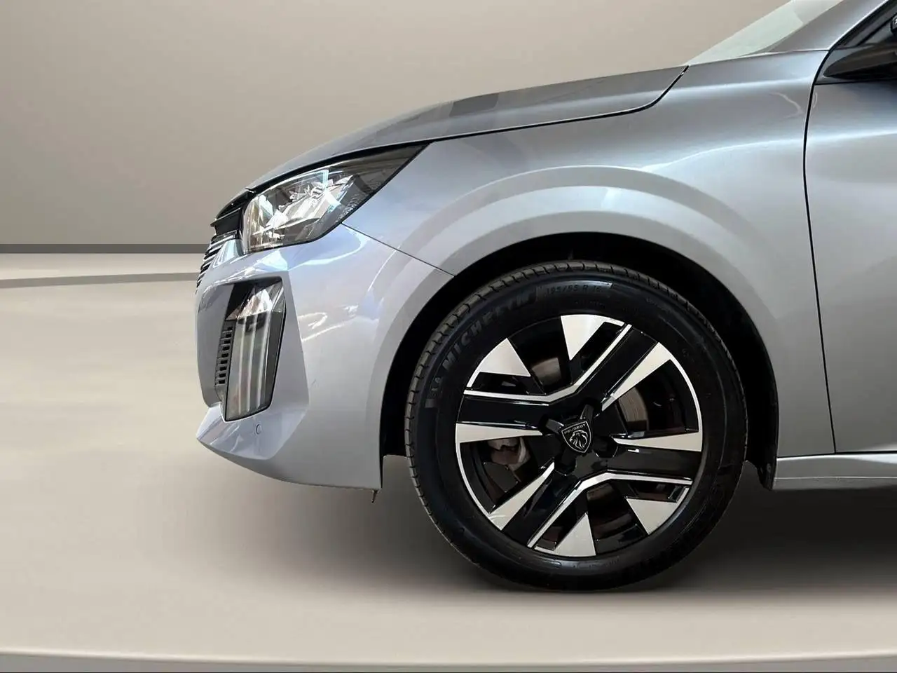 Peugeot 208 PureTech 100 Stop&Start 5 porte Allure 39