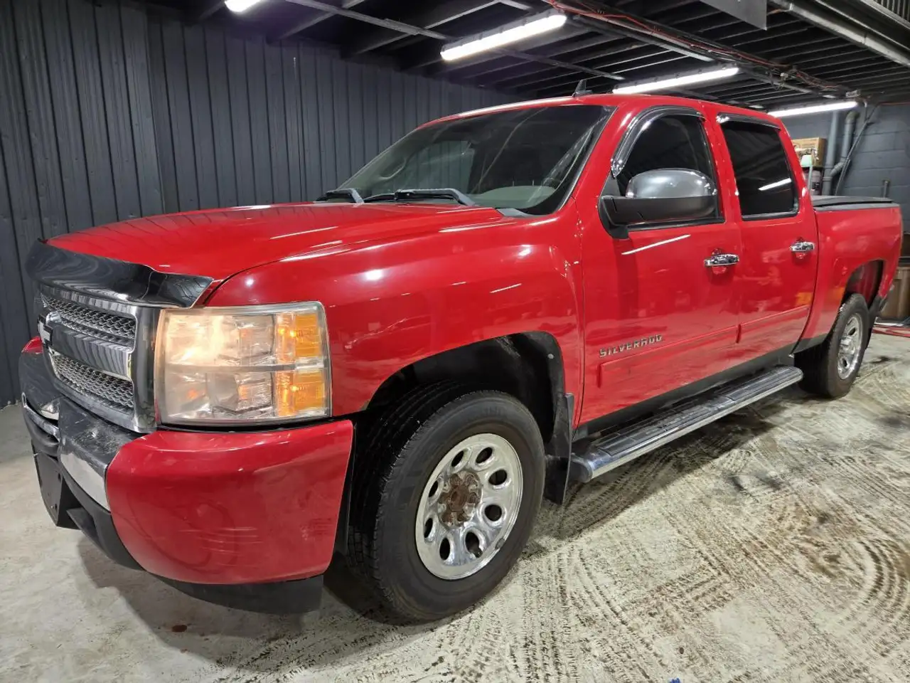Chevrolet Silverado 1500 снимка Chevrolet Silverado 1500