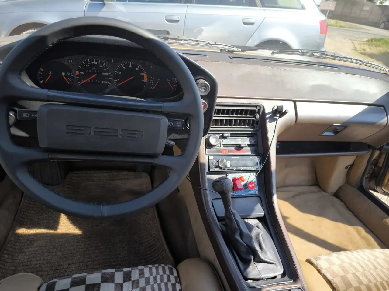 Porsche 928s Schalter, foto 7