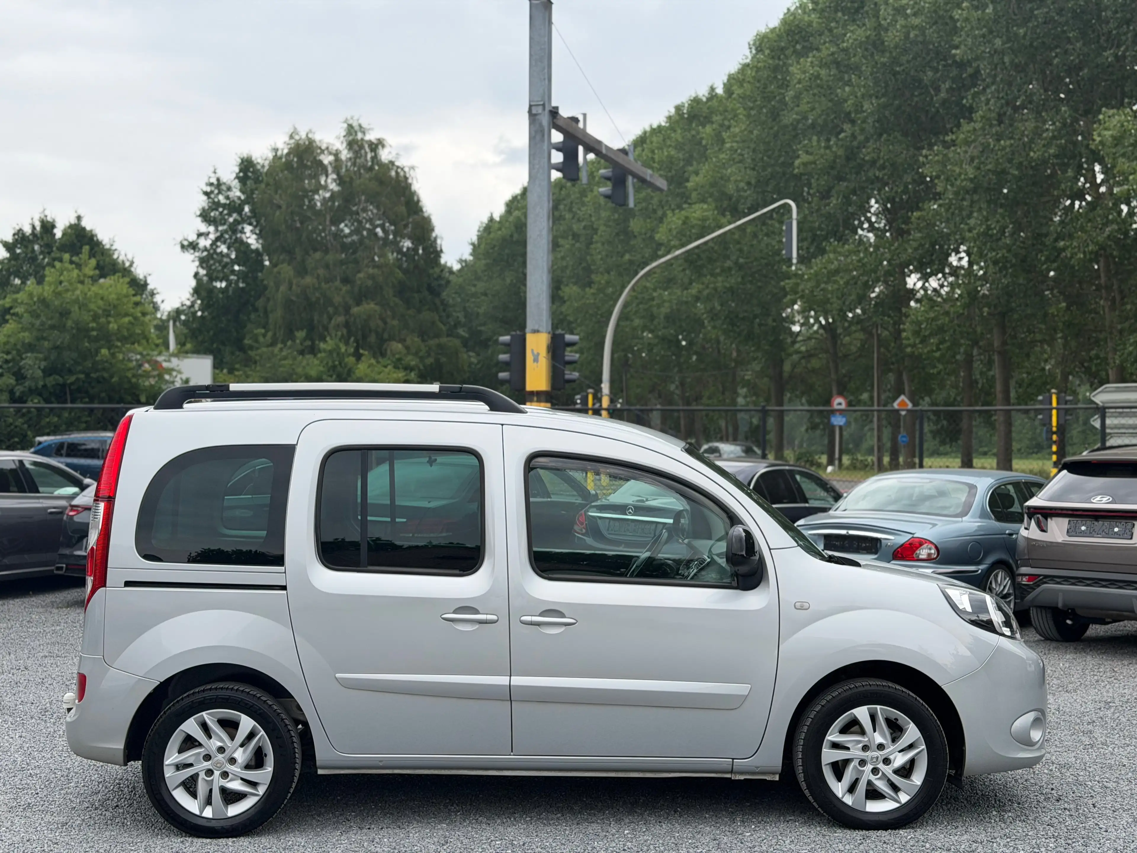 Renault Kangoo — photo 6