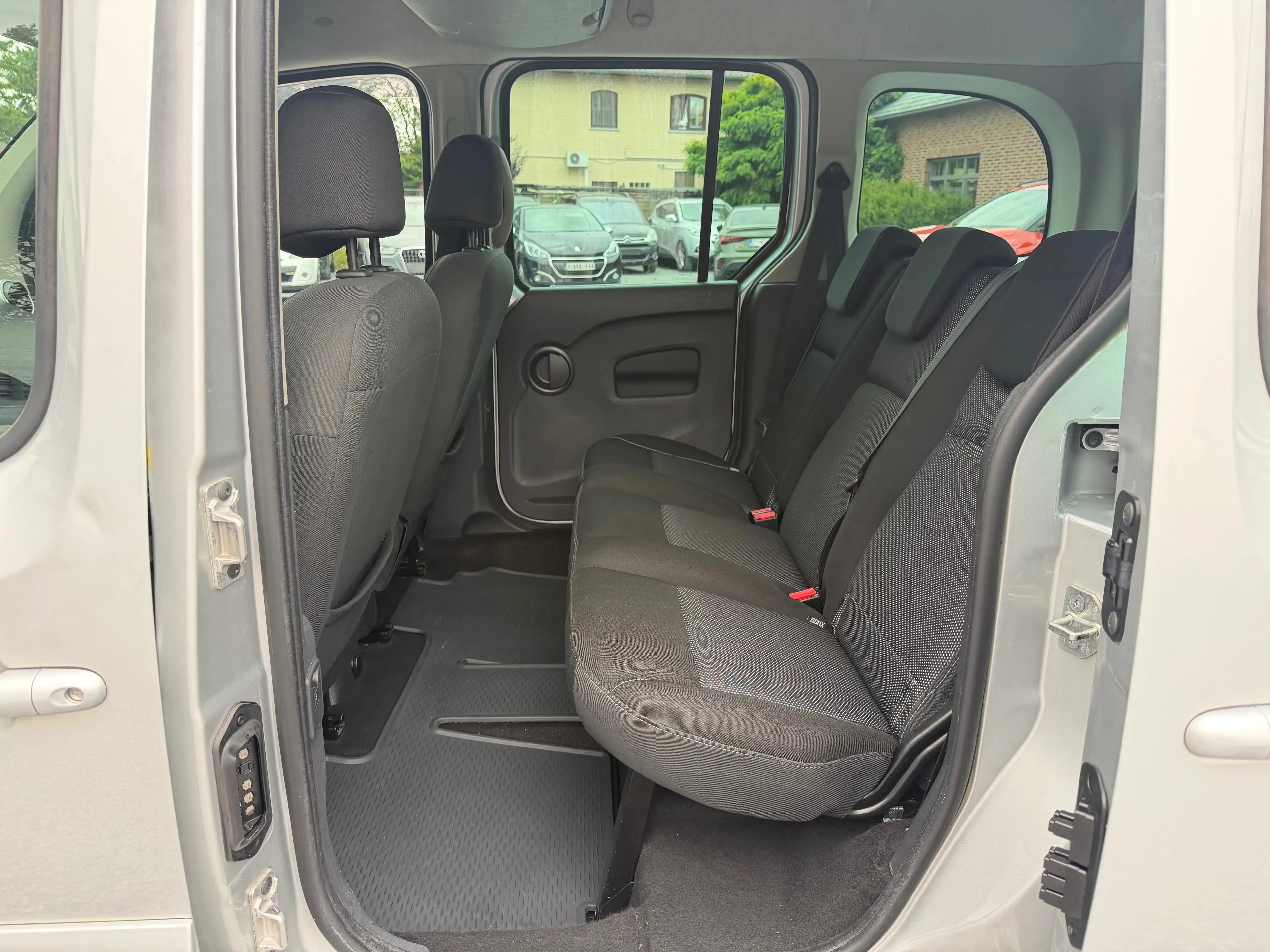 Renault Kangoo — photo 9