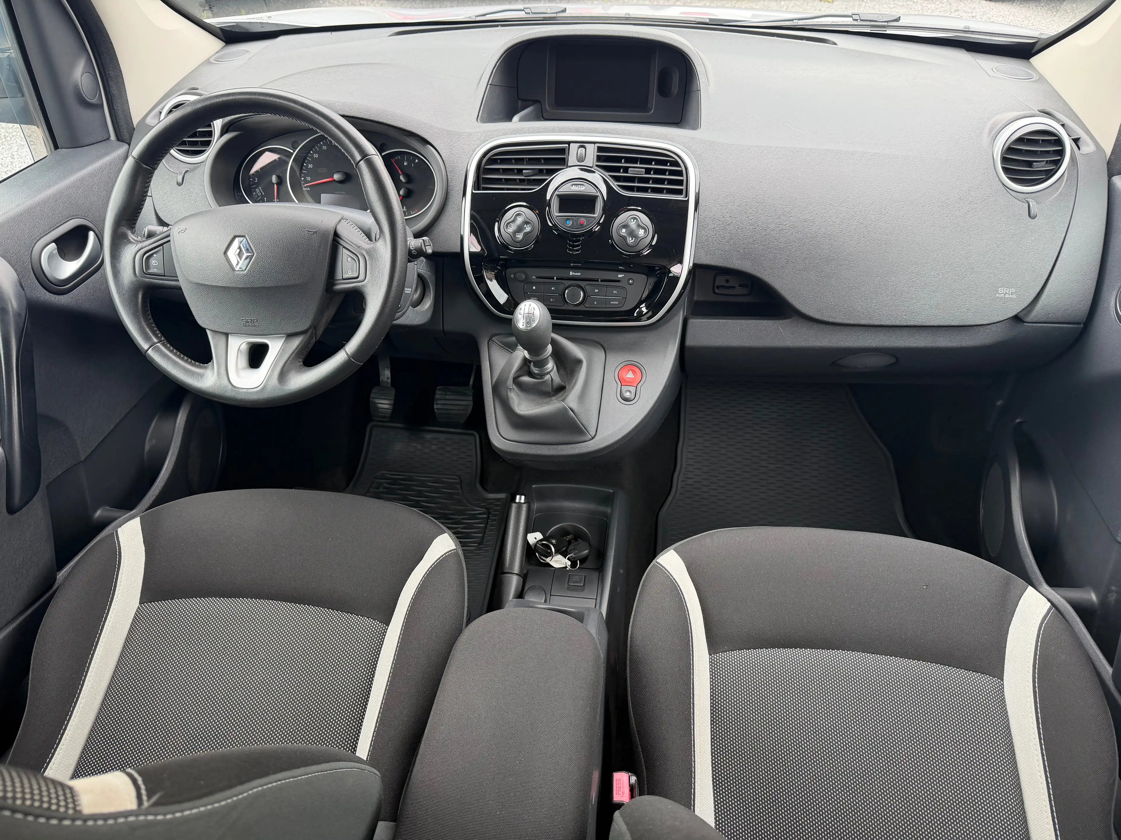 Renault Kangoo — photo 12
