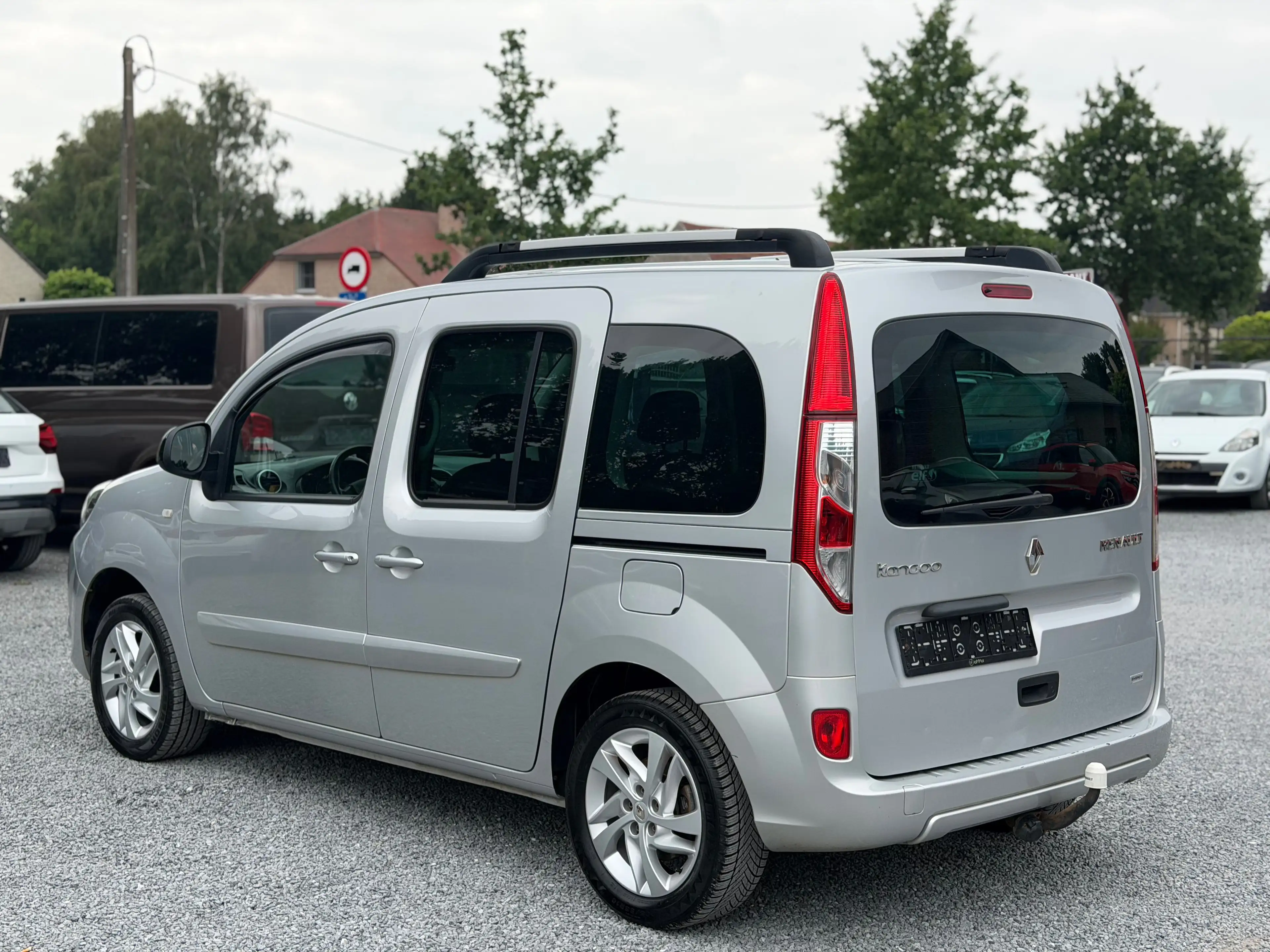 Renault Kangoo — photo 4
