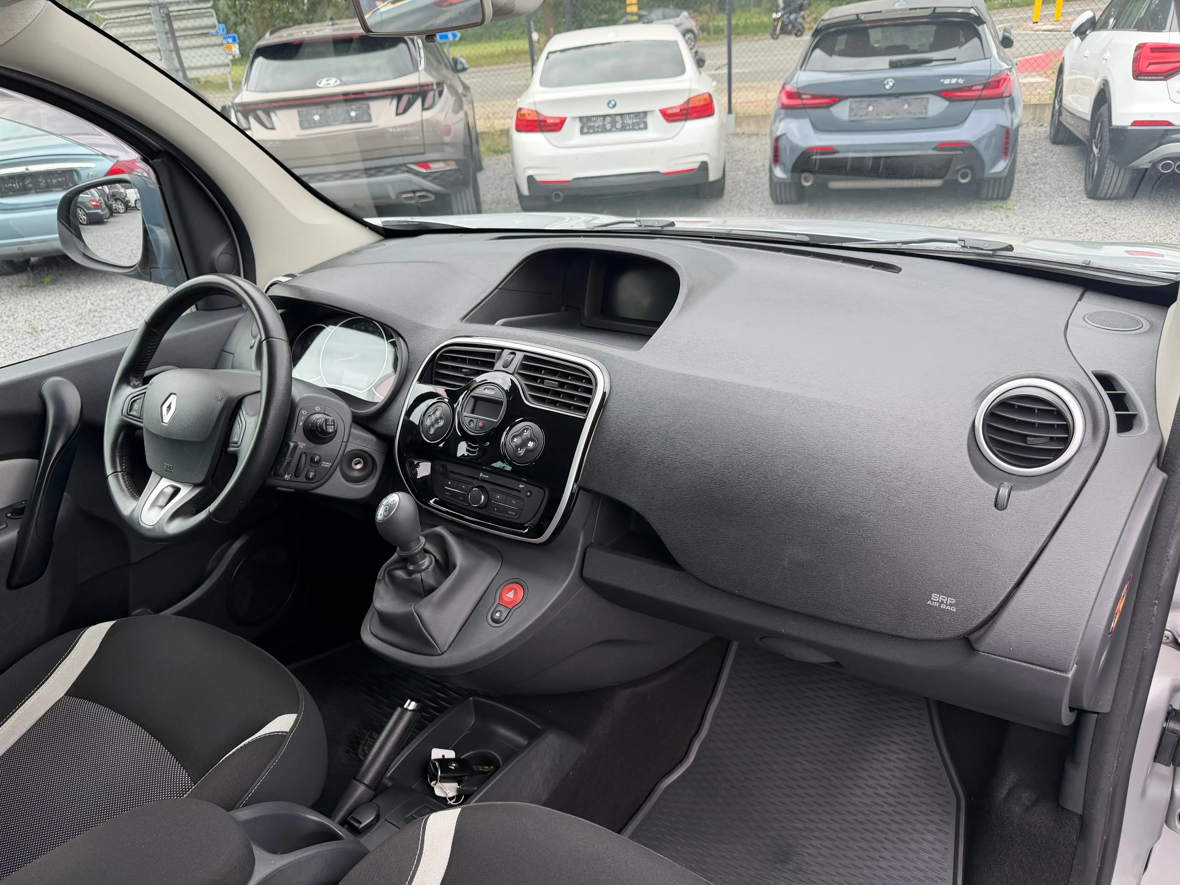 Renault Kangoo — photo 15