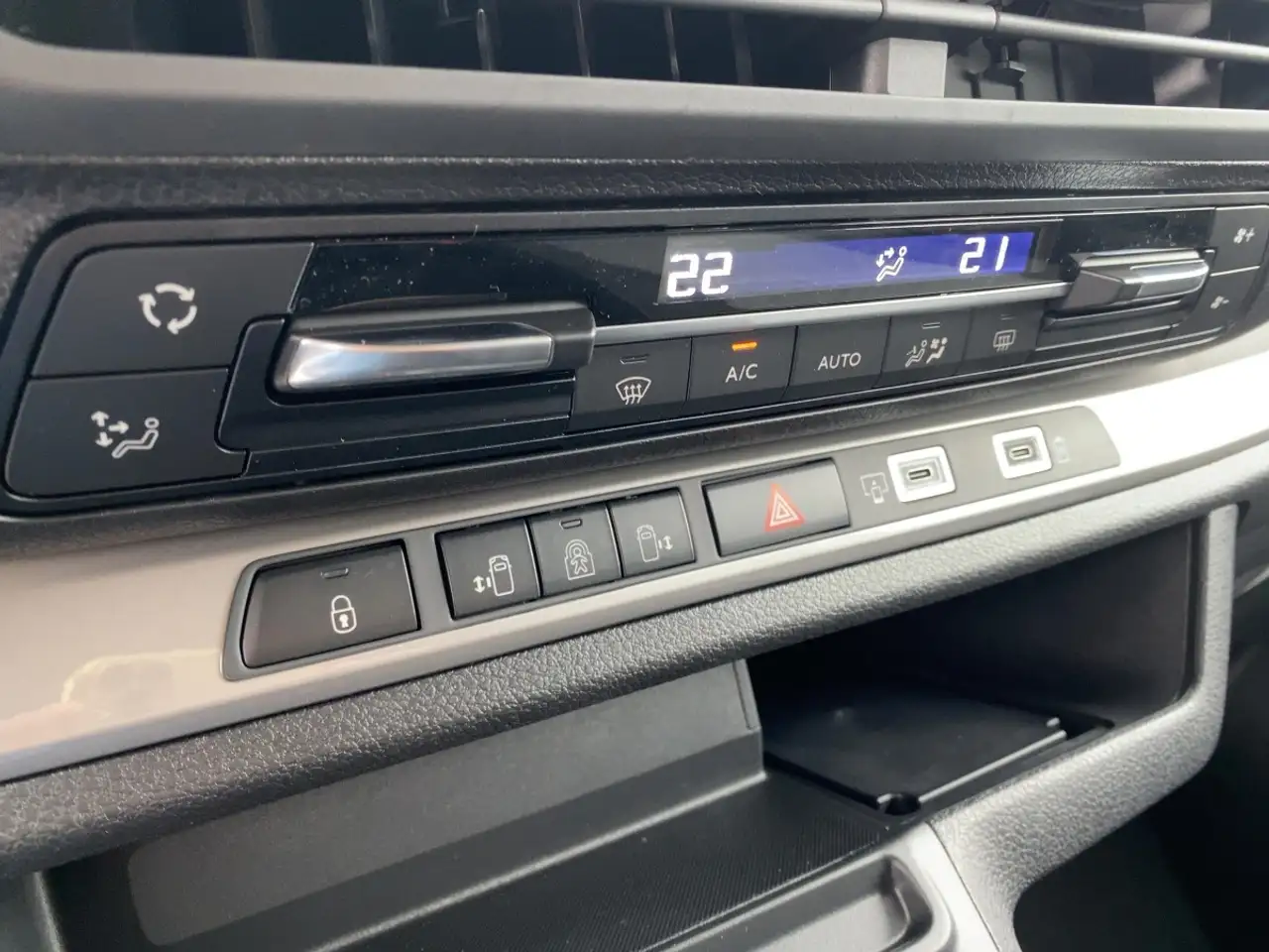 Peugeot Traveller L2 Active *Kamera*AHK*ACC*LED*Navi*SHZ* 15