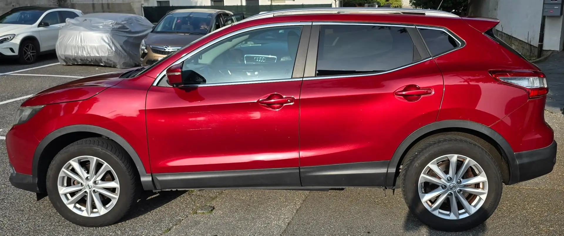 Nissan Qashqai Qashqai II 2014 1.5 dci Acenta Premium 110cv Rosso - 1