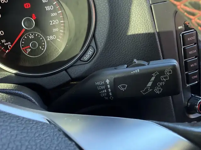 Volkswagen Golf view 14