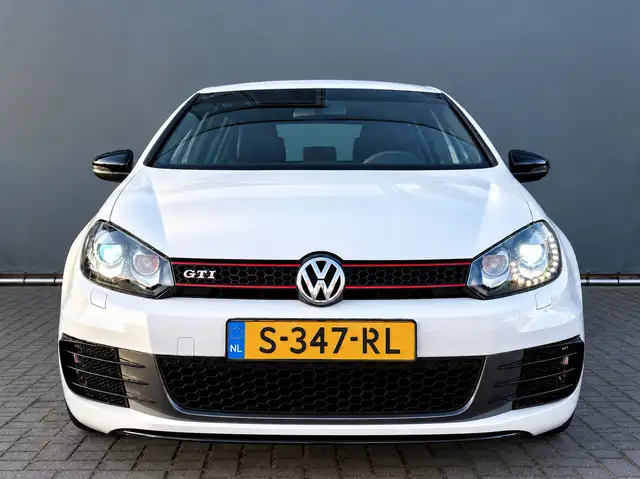 Volkswagen Golf view 26