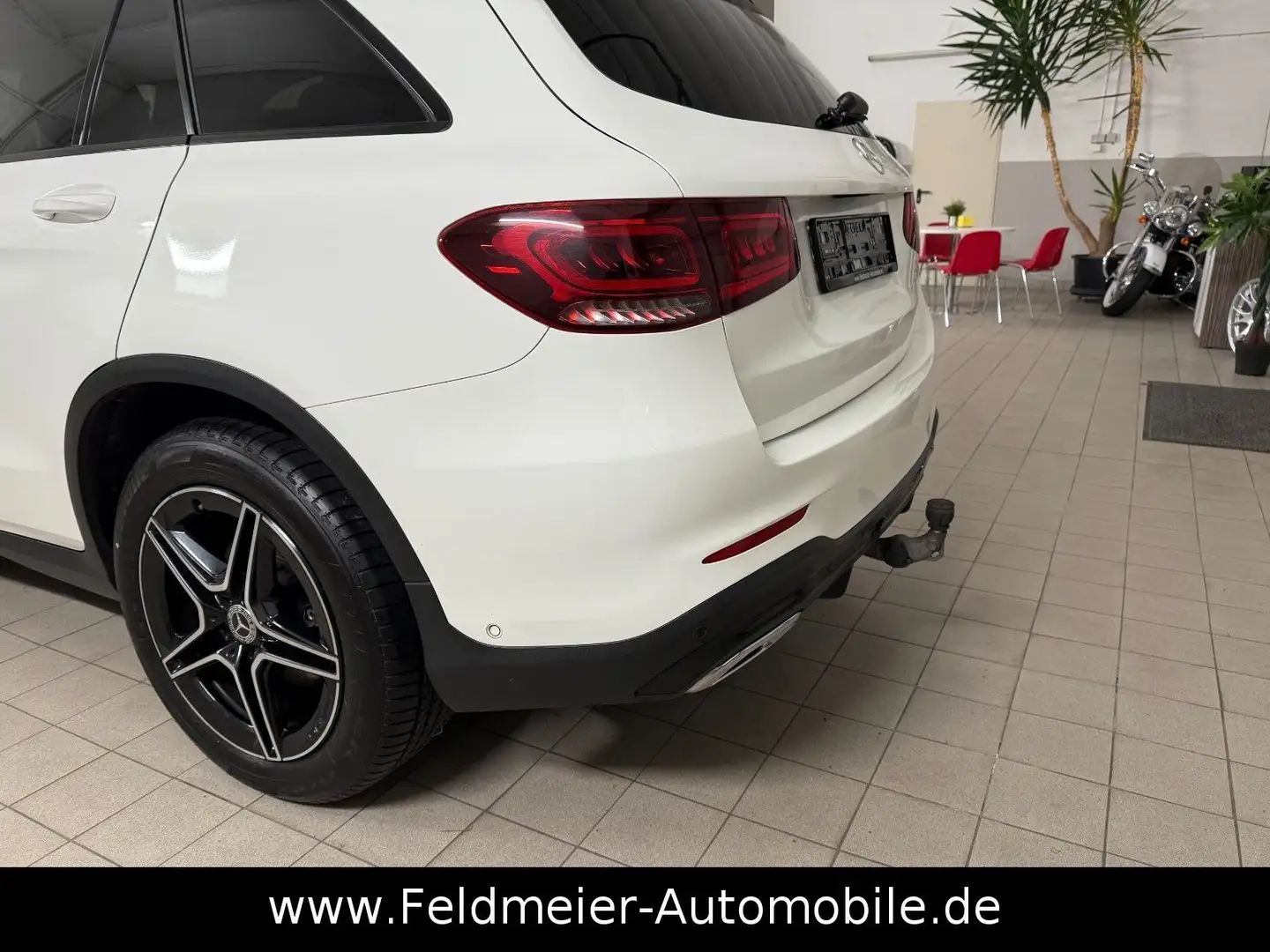 Mercedes-Benz GLC 220 d 4M*AMG*Night*Digital*Panorama*AHK*LED* Blanc - 2