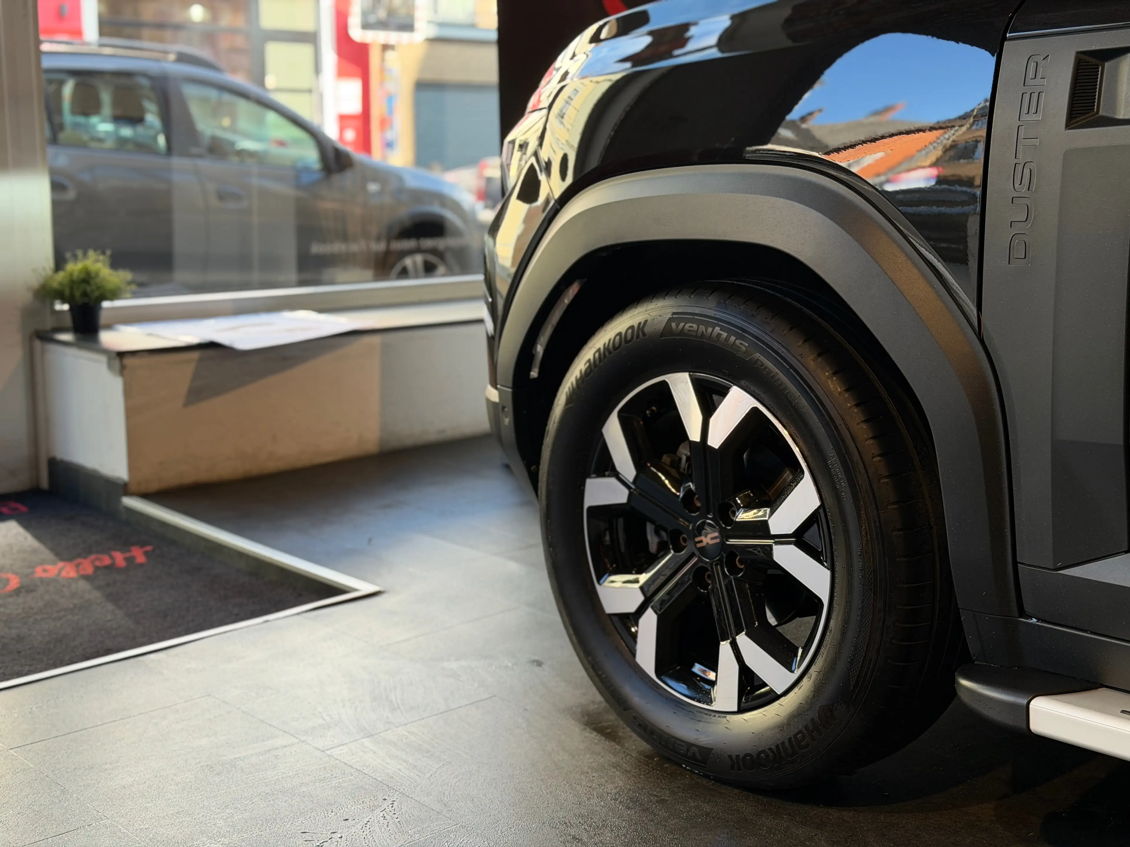 Dacia Duster 1.2 Mild hybrid Extreme * GARANTIE DACIA * ETAT NEUF * CAM 360 * JANTES 17" * CARPLAY — photo 10