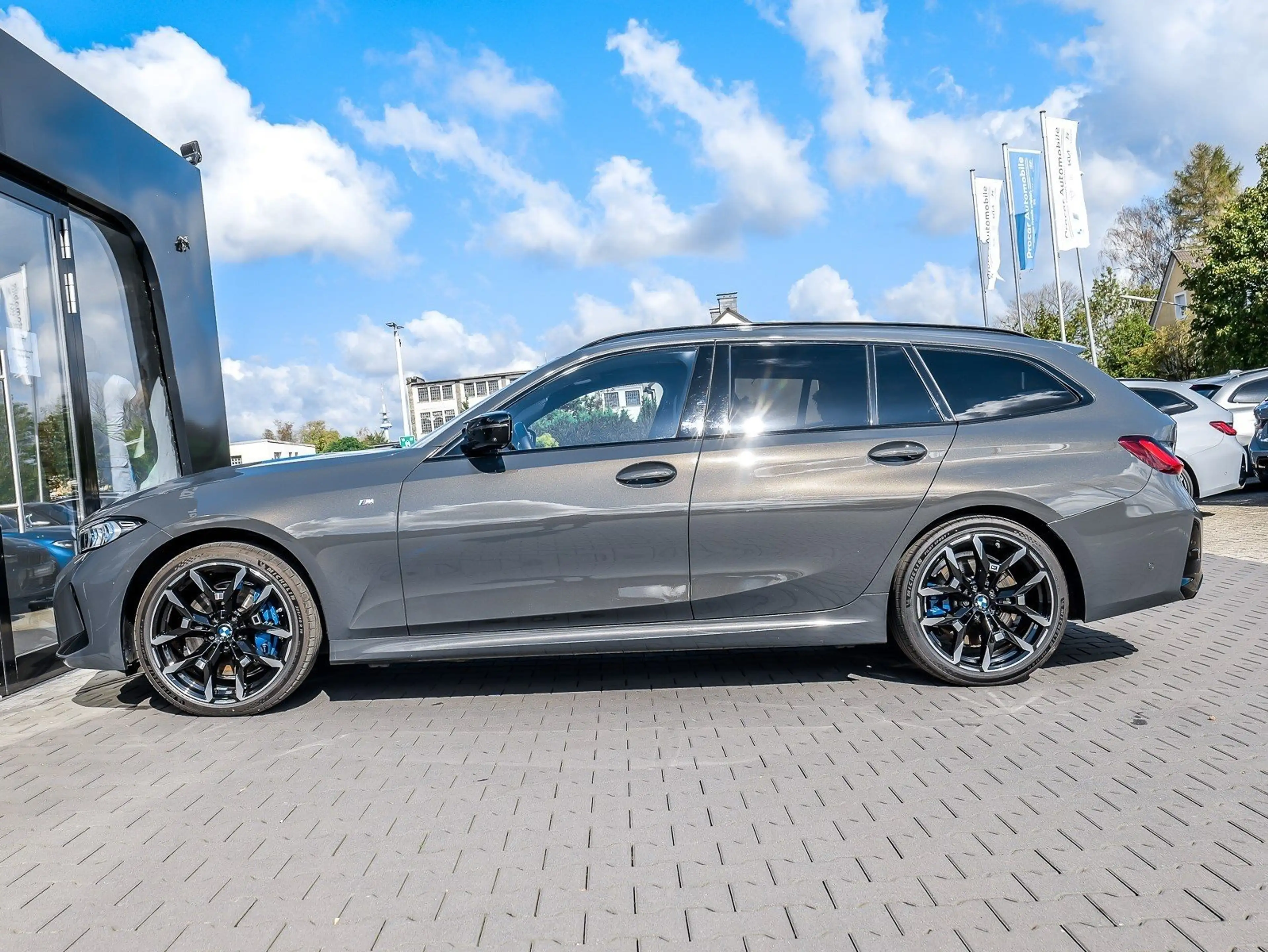 BMW 340 M340i xDrive Touring — photo 9