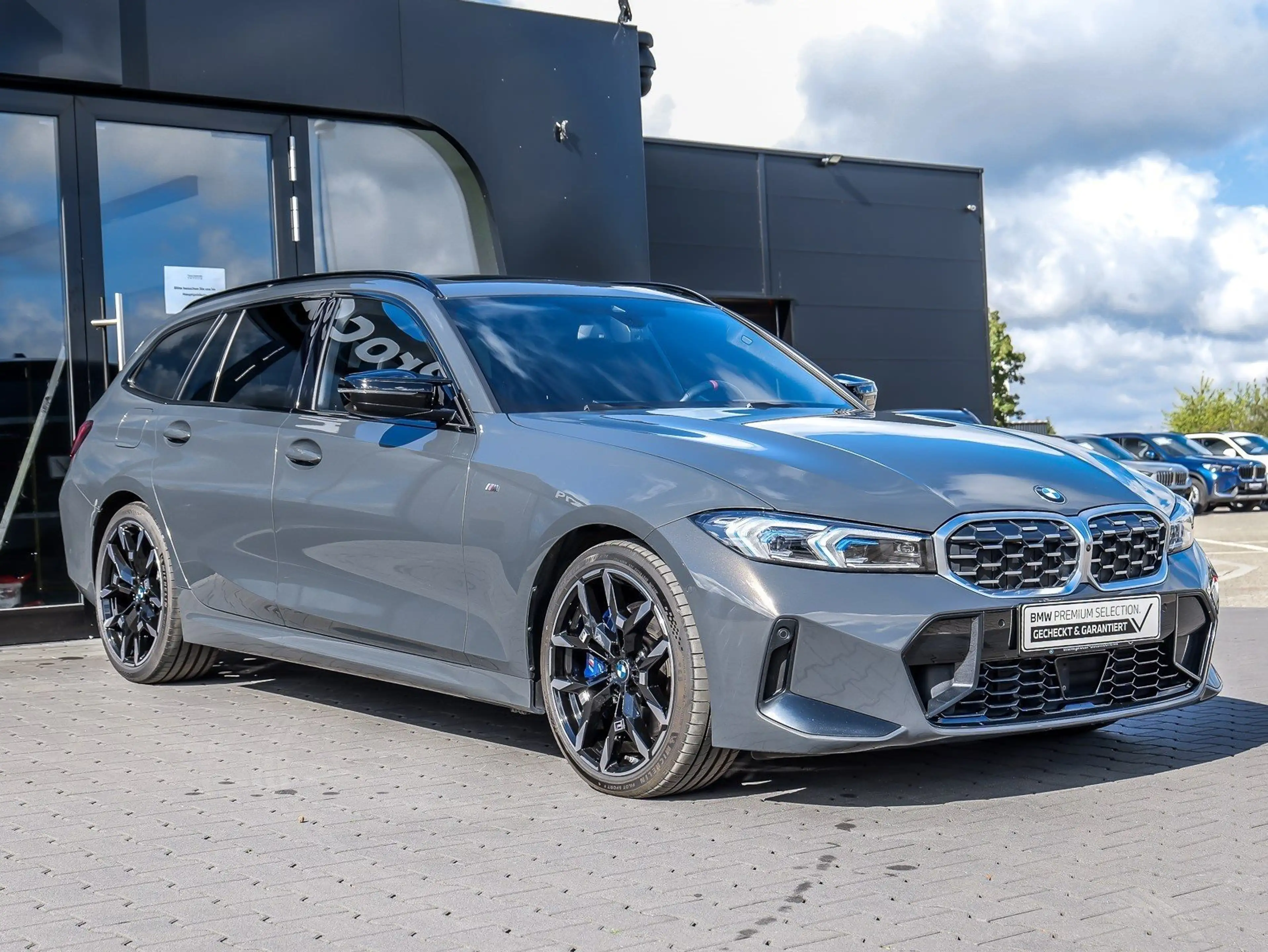 BMW 340 M340i xDrive Touring — photo 6
