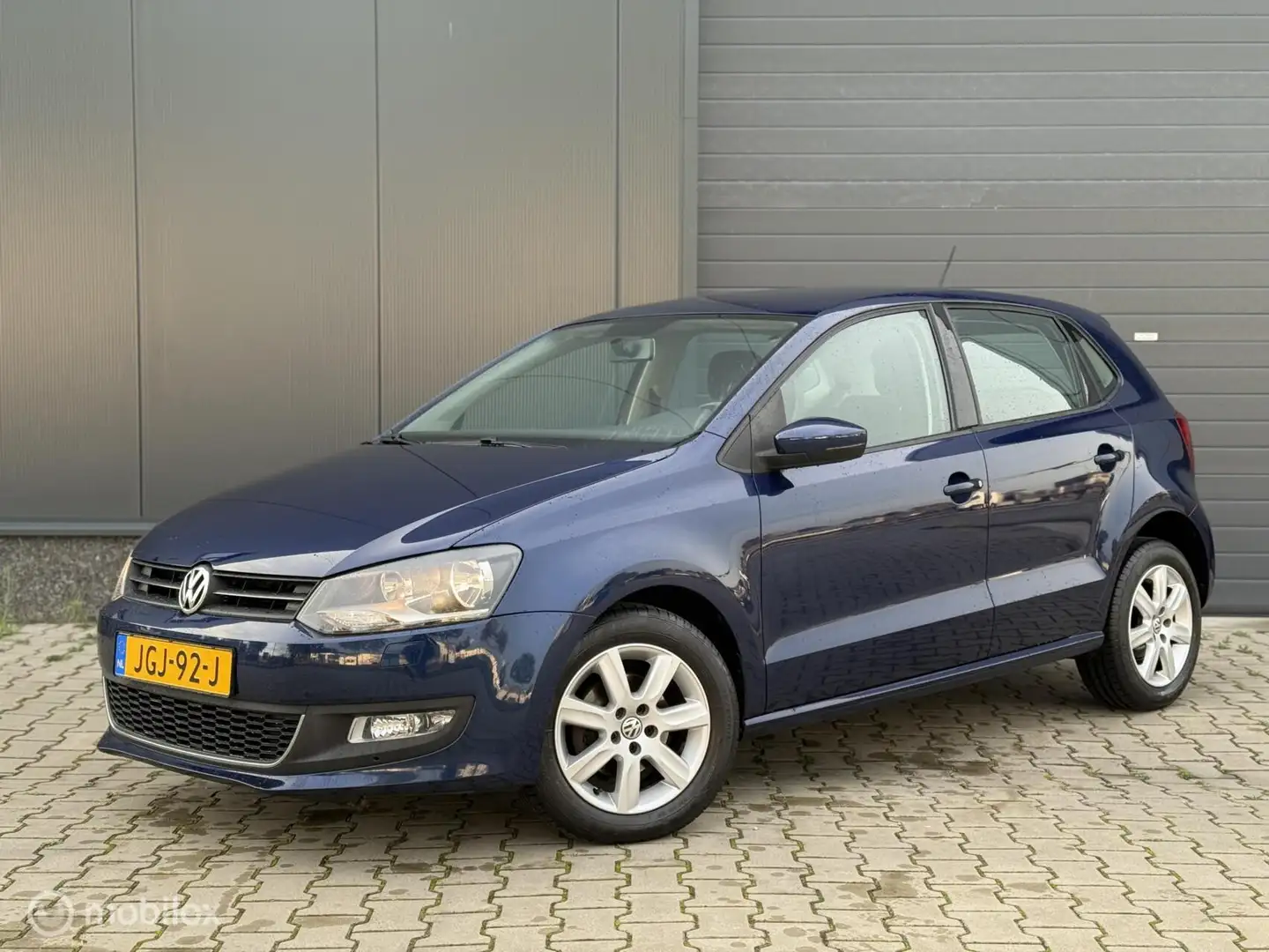Volkswagen Polo 1.2 TSI Highline Bleu - 1