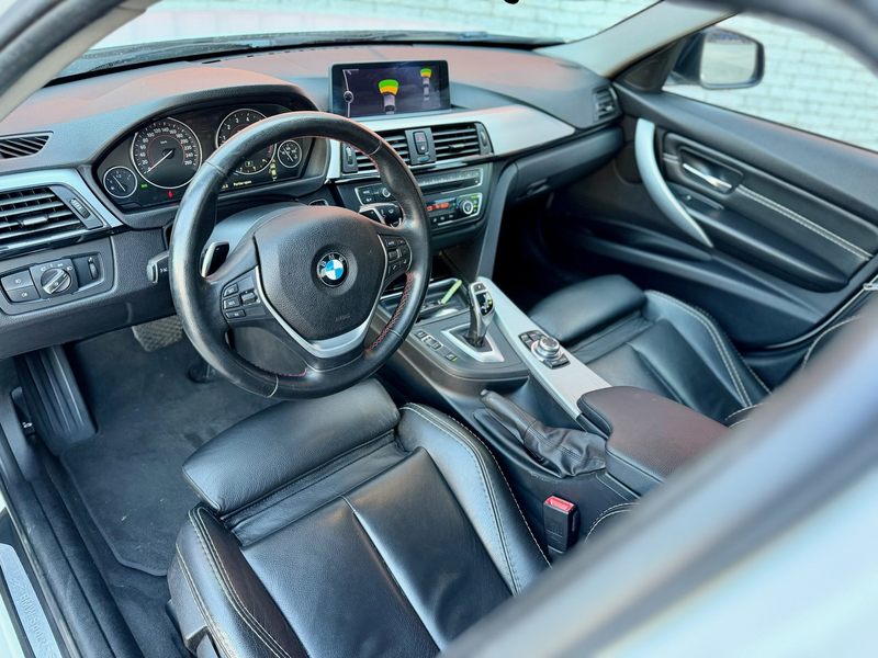 BMW 335 3-serie 335i High Executive NAP PDC Leer Stoelvw C — photo 12